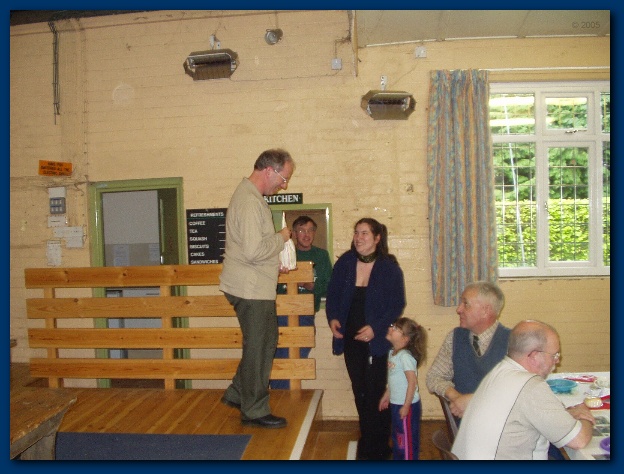 600x449 pixels (128K)